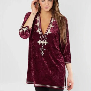 Gimmicks Deep V-Neck Embroidered Burgundy Velvet Tunic Top 3/4 Split Sleeve M